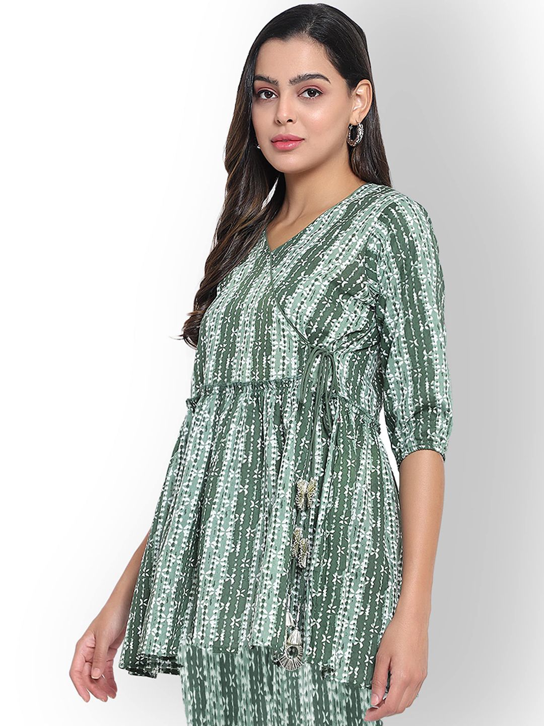 Green Hand Block Co-Ord Set — view 9