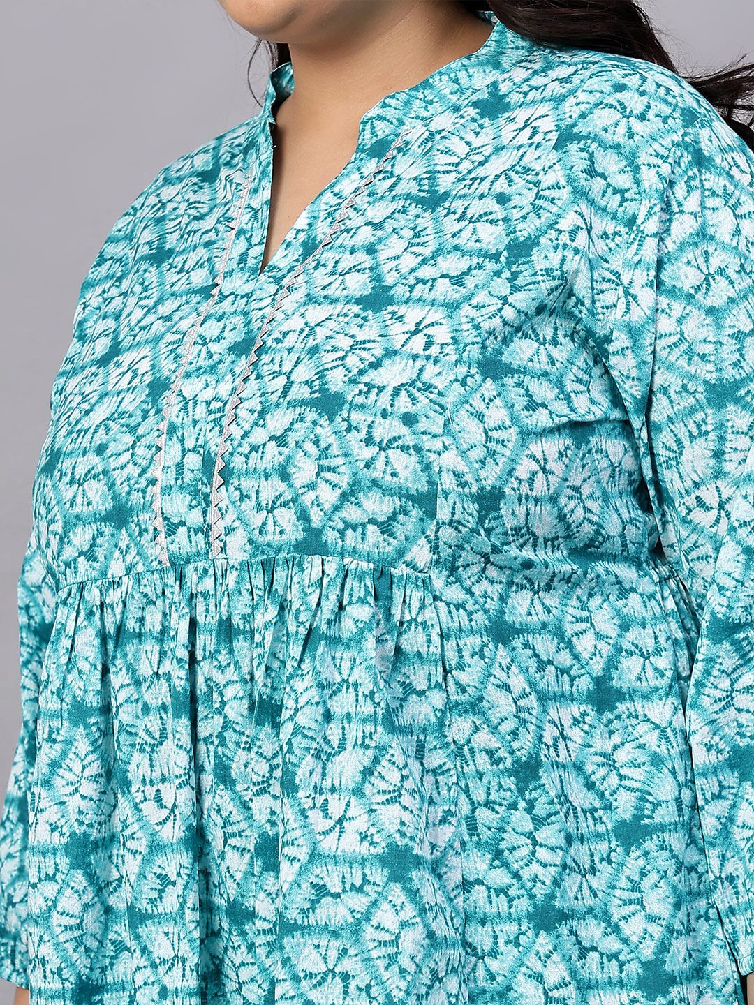 Blue Geometric Print Plus Size Tunic — view 2