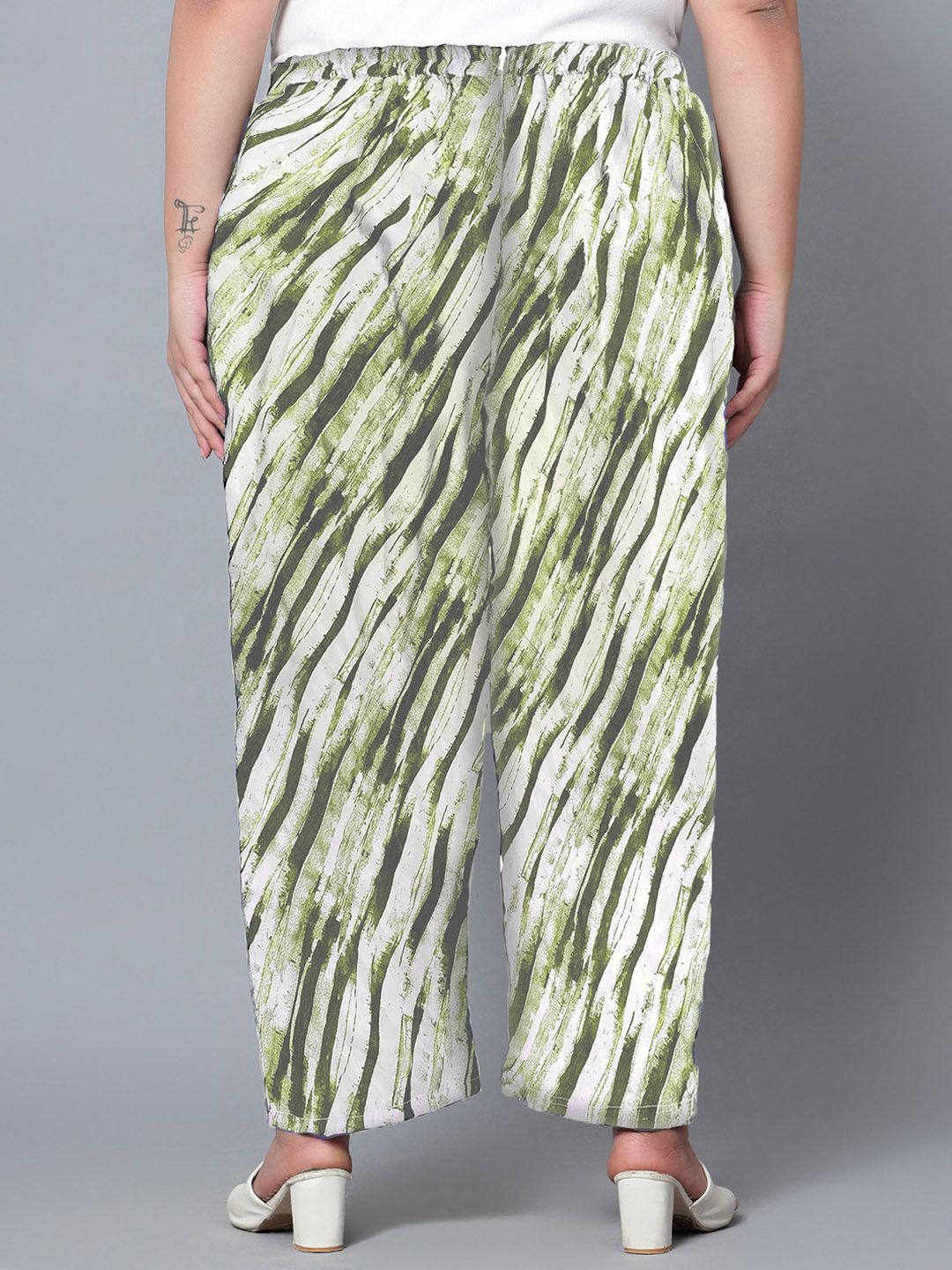Green Leheriya Print Plus Size Trousers — view 4