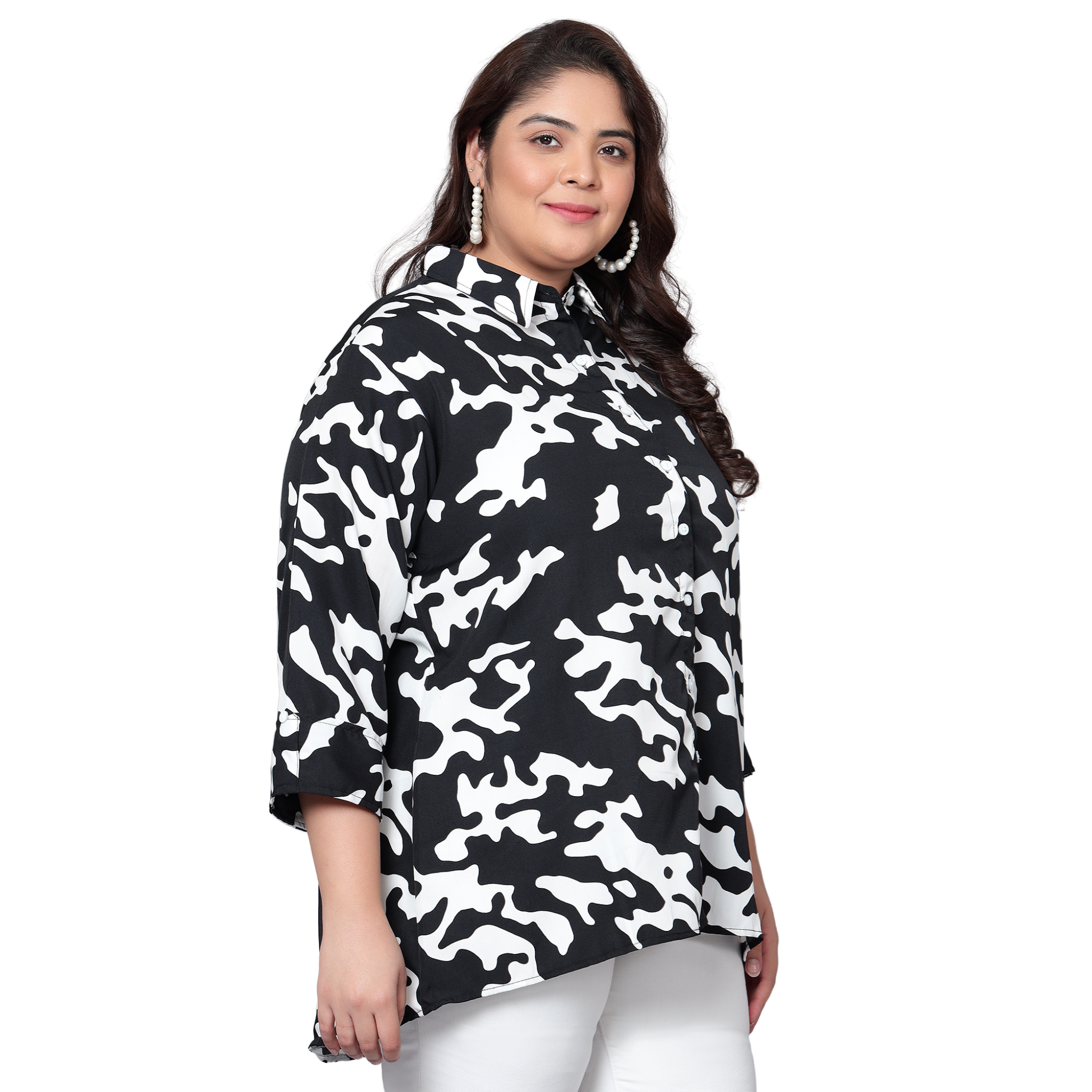 Black and White Abstract Print Plus Size Shirt