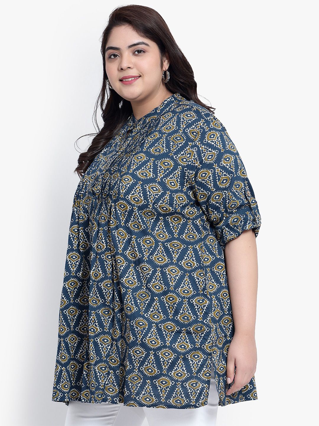Blue Geometric Print Pleat Plus Size Tunic — view 4