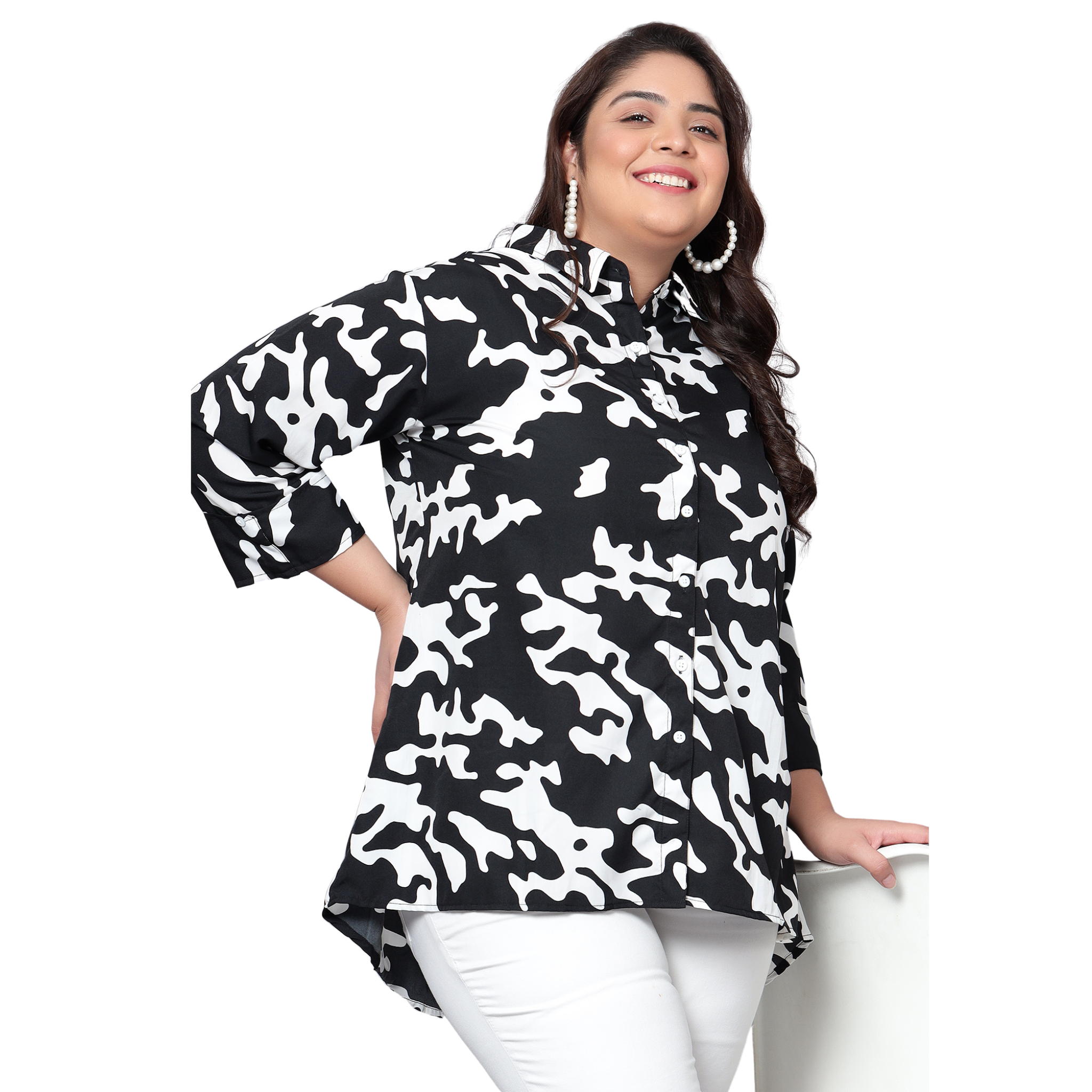 Black and White Abstract Print Plus Size Shirt