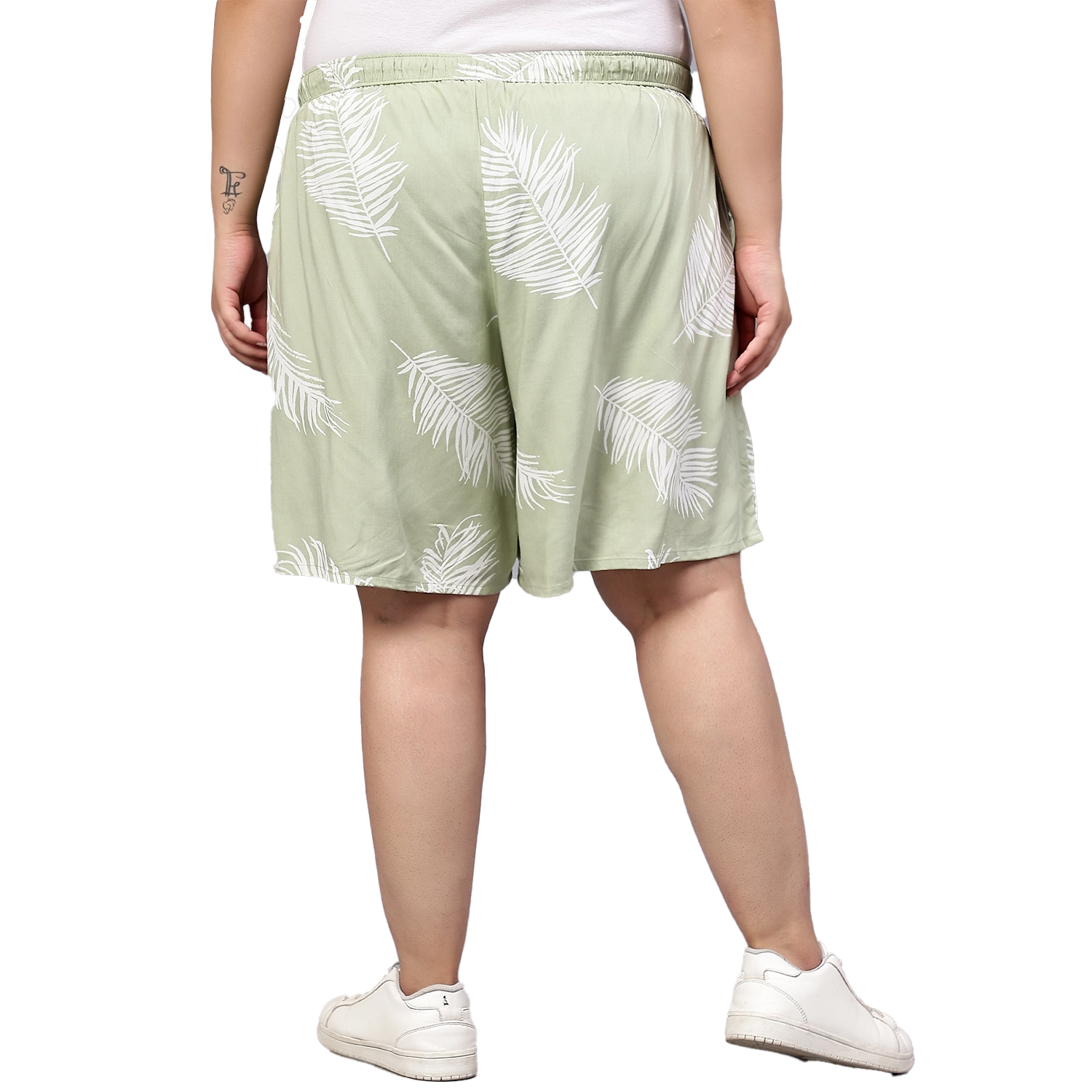 Green Leaf Plus Size Flared Shorts