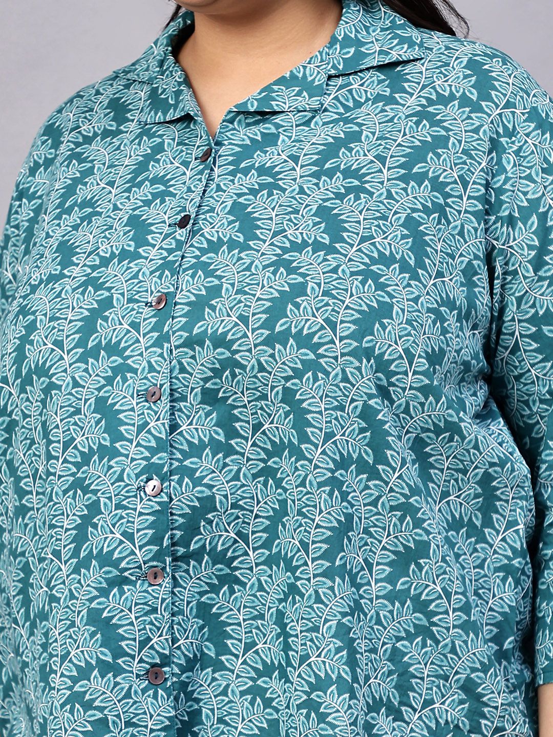 Turquoise Leaf Print Plus Size Shirt — view 2