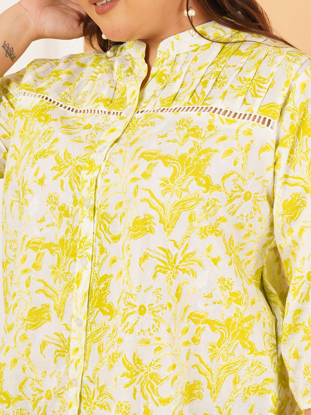 Yellow Print Plus Size Lace Shirt — view 2