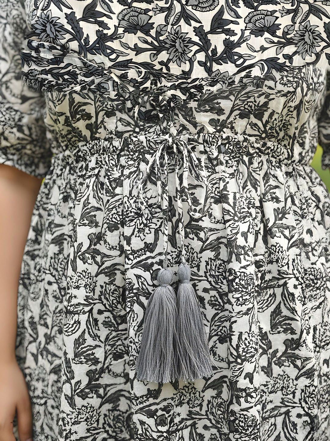 Black Floral Cotton Plus Size Dress — view 2