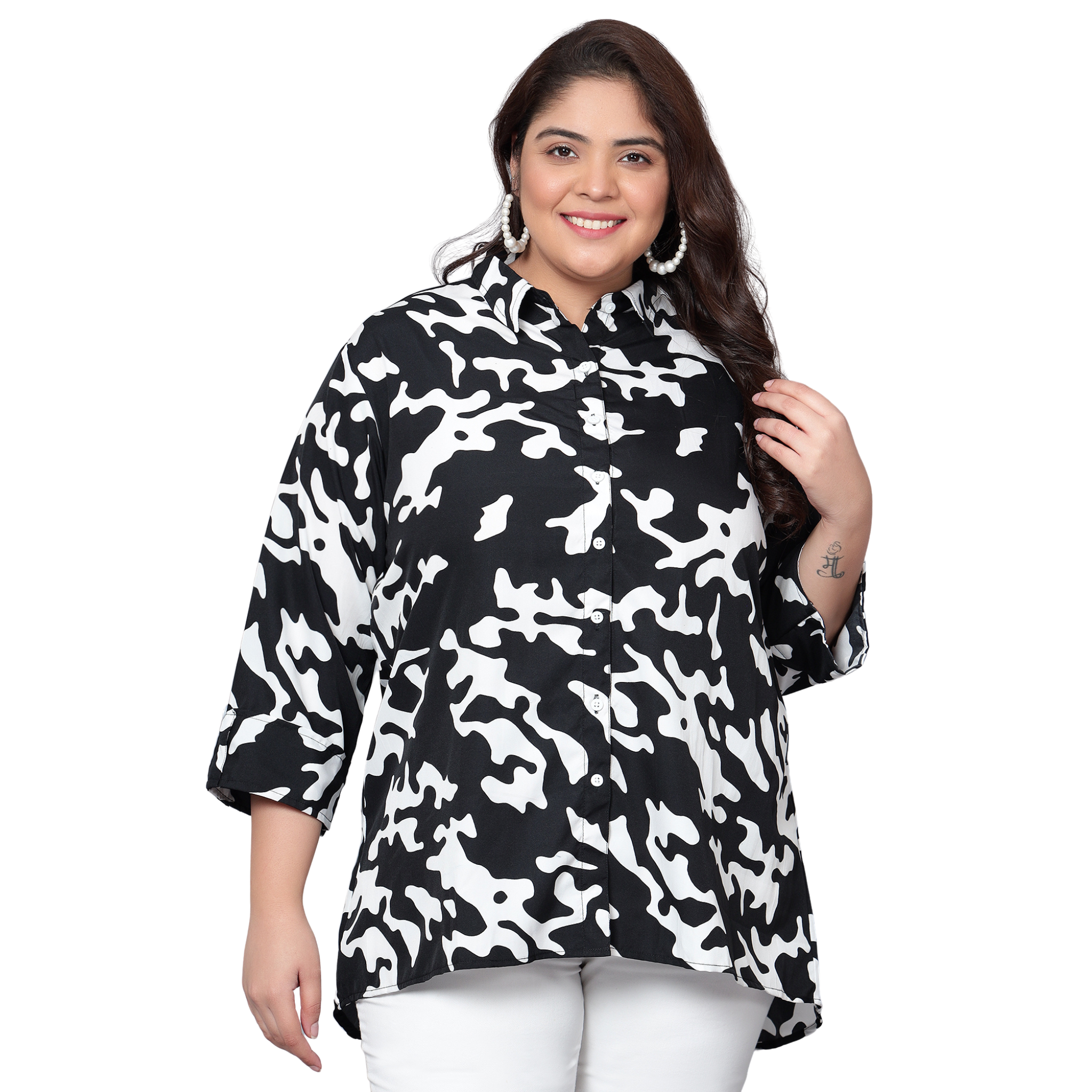 Black and White Abstract Print Plus Size Shirt