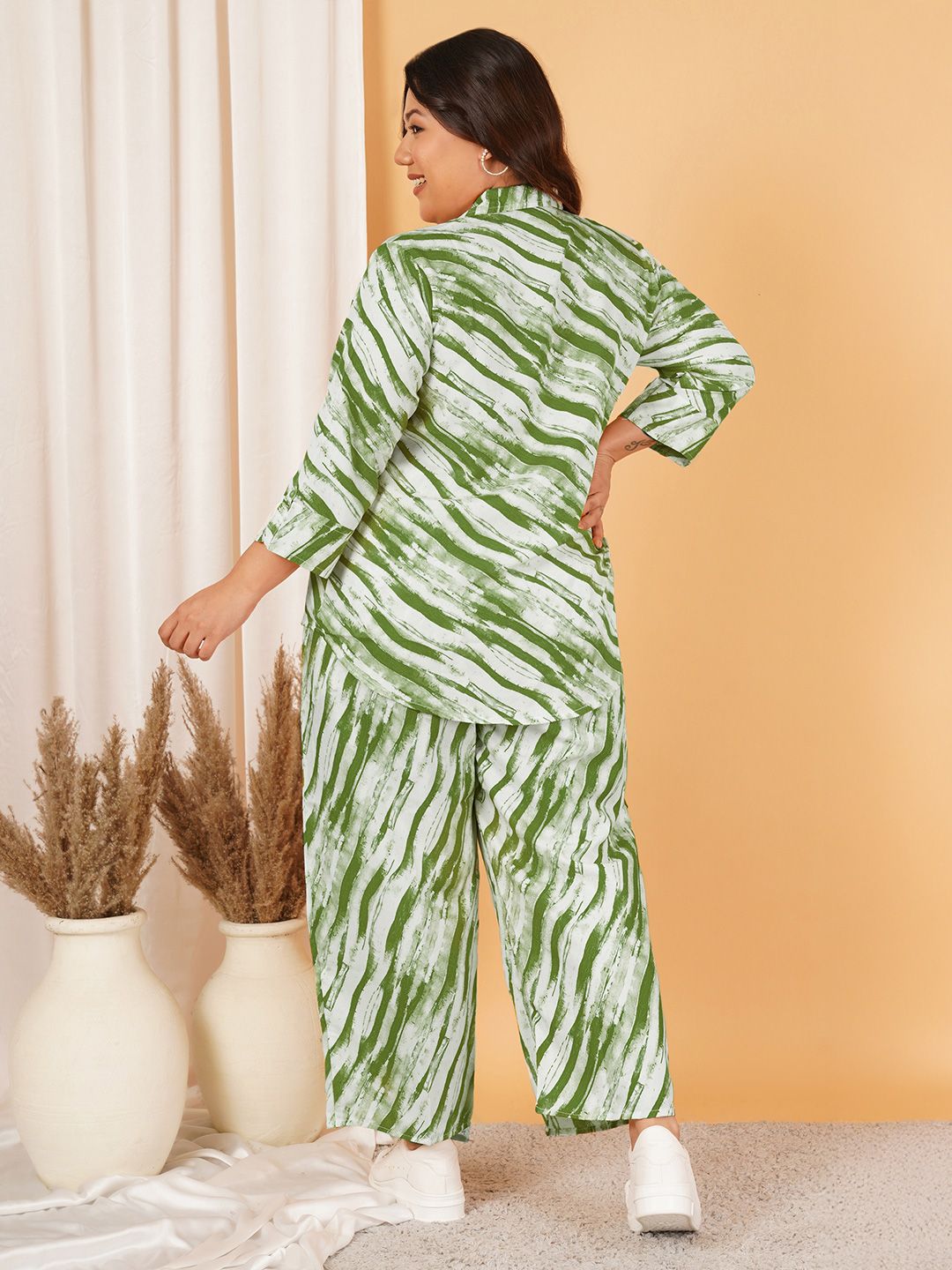Green Leheriya Print Plus Size Co-Ord Set — view 6