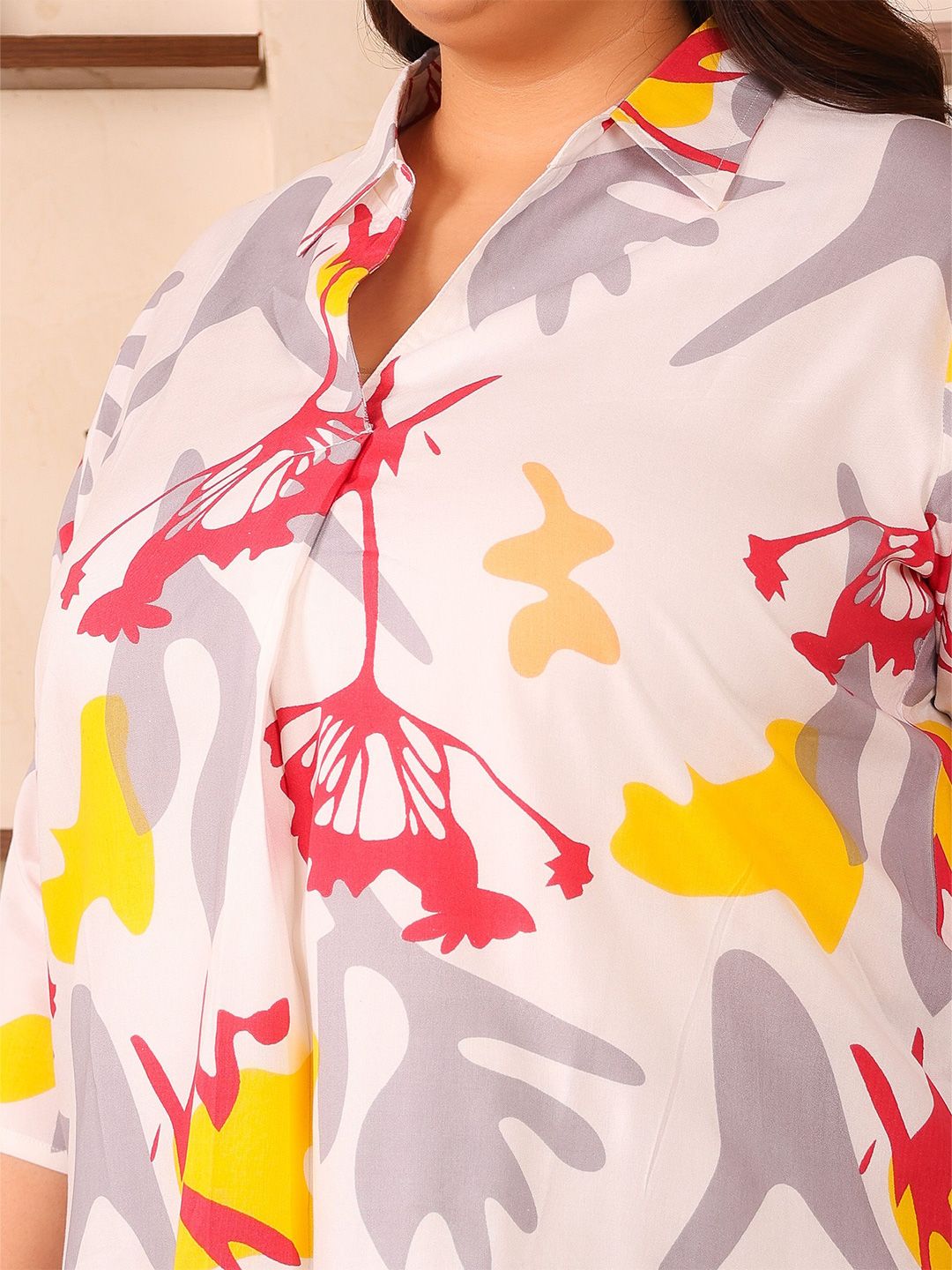 White Centrepleat Rayon Print Tunic — view 2