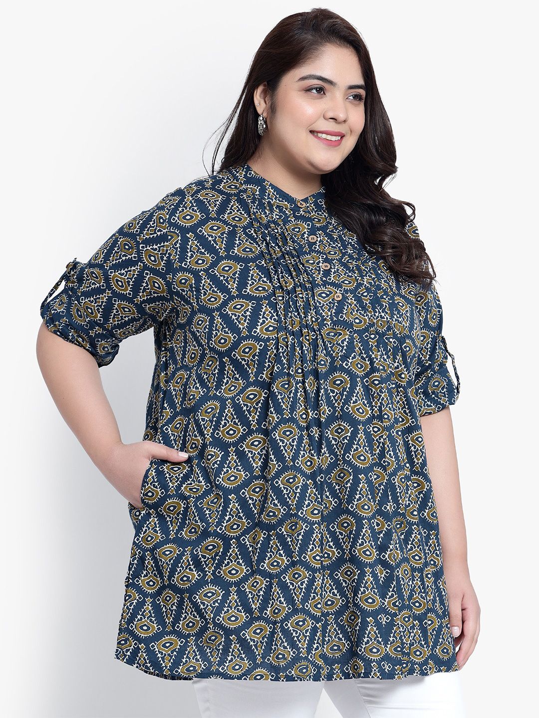 Blue Geometric Print Pleat Plus Size Tunic — view 3