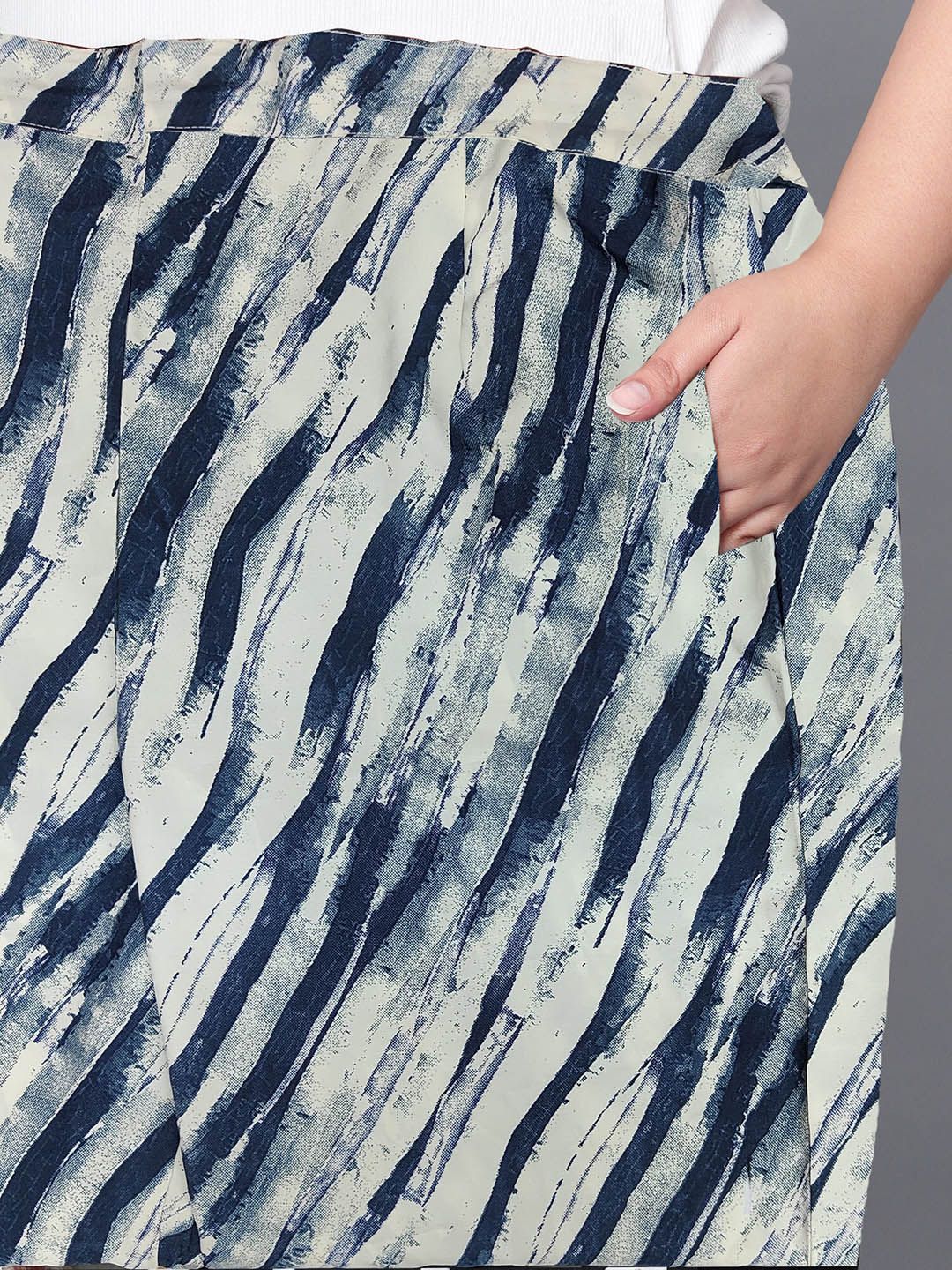 Blue Leheriya Print Plus Size Trousers — view 6