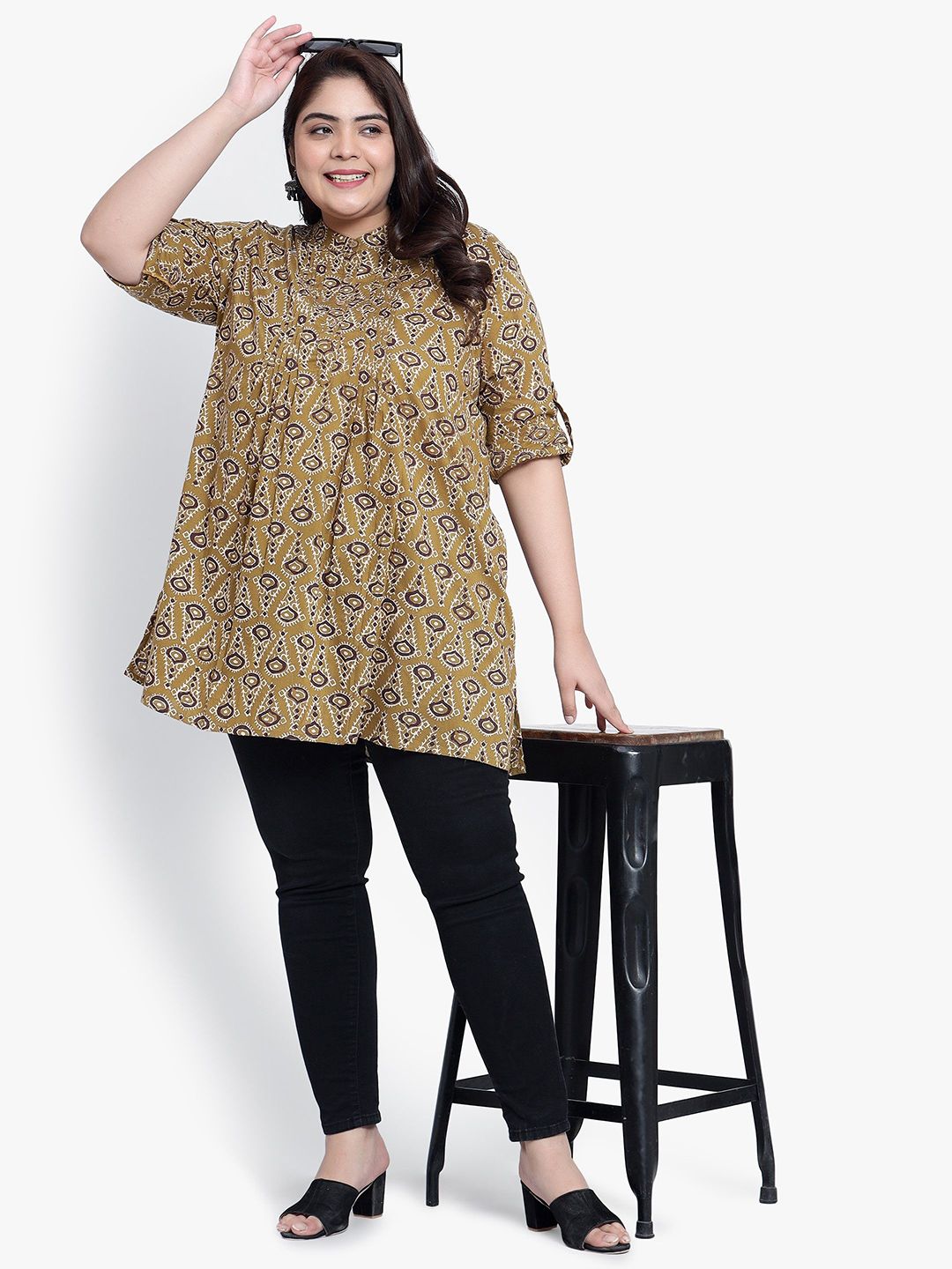 Mustard Geometric Print Pleat Plus Size Tunic — view 6