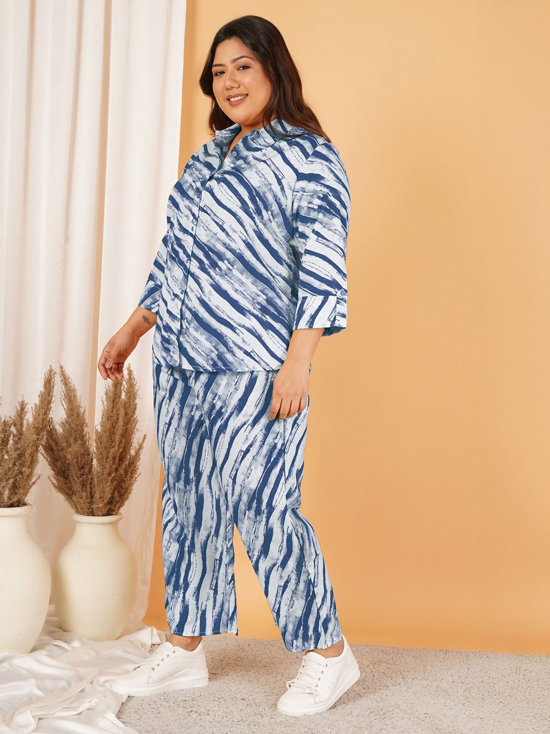 Blue Leheriya Print Plus Size Co-Ord Set — view 5