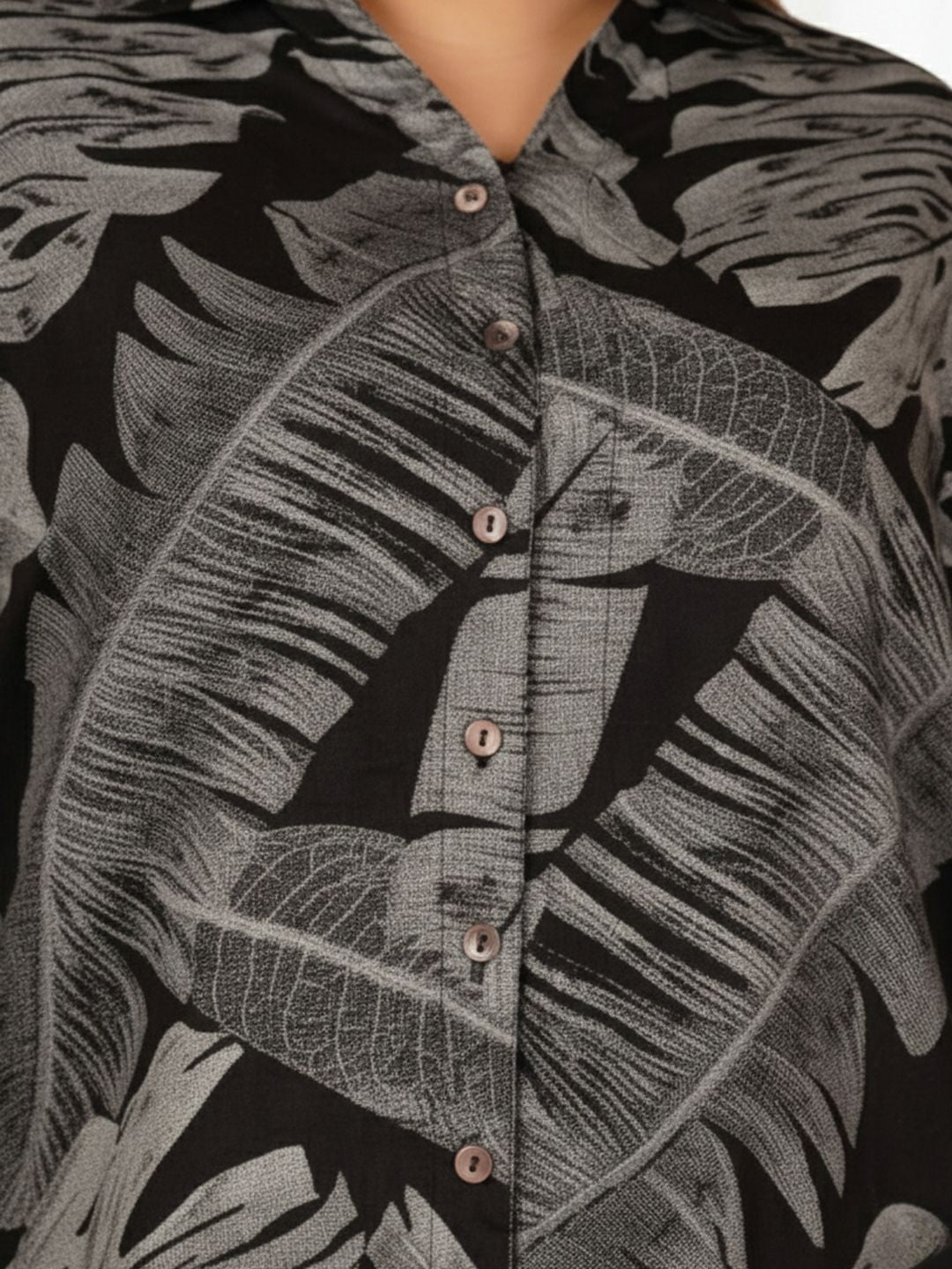 Black Leaf Print Plus Size Shirt — view 3