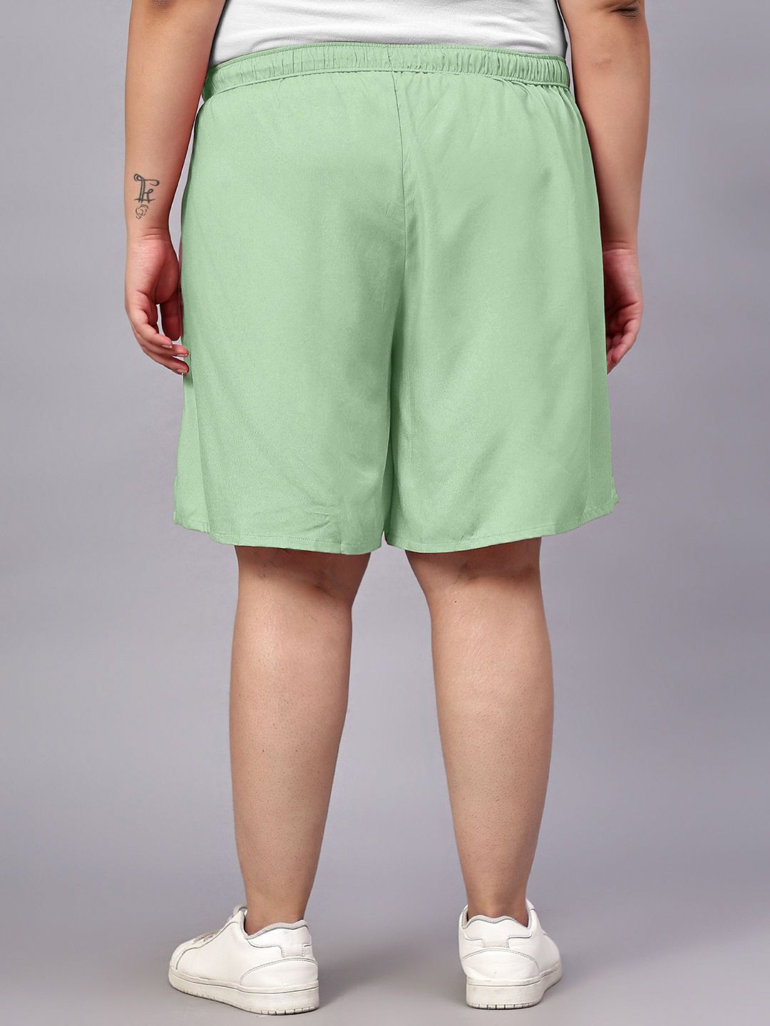 Green Solid Plus Size Flared Shorts — view 4