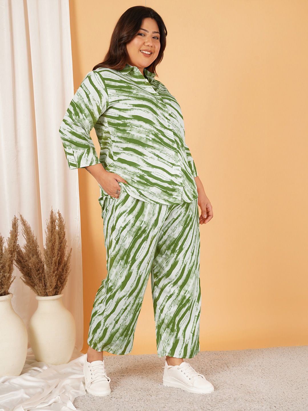 Green Leheriya Print Plus Size Co-Ord Set — view 4