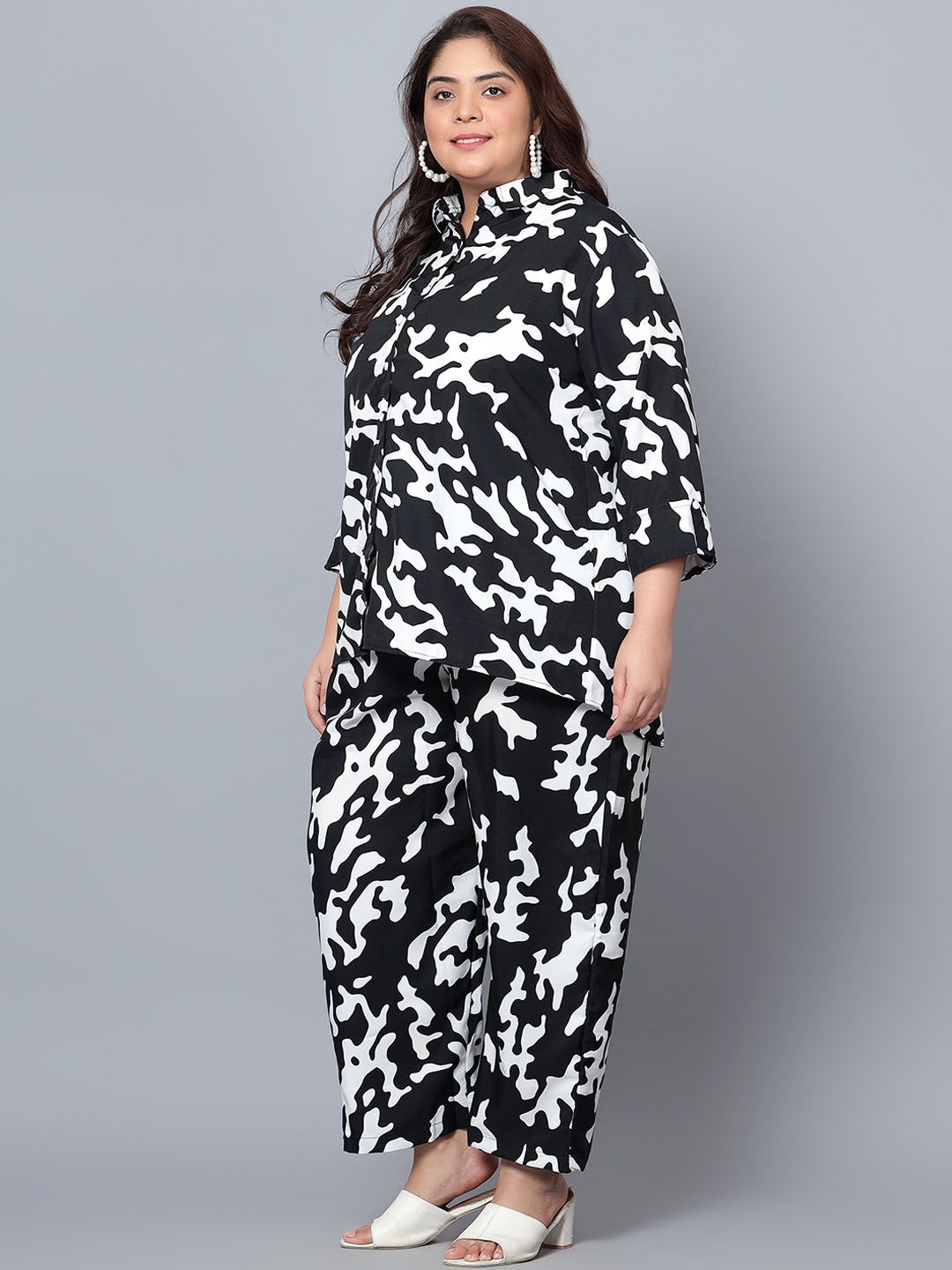 Black and White Abstract Print Plus Size Co-Ord Set — view 3