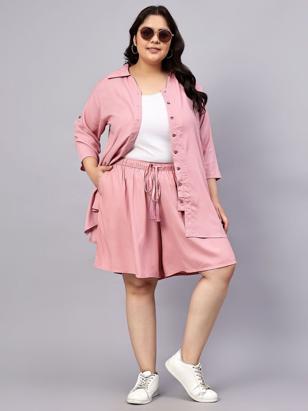 Pink Solid Plus Size Flared Shorts — view 5