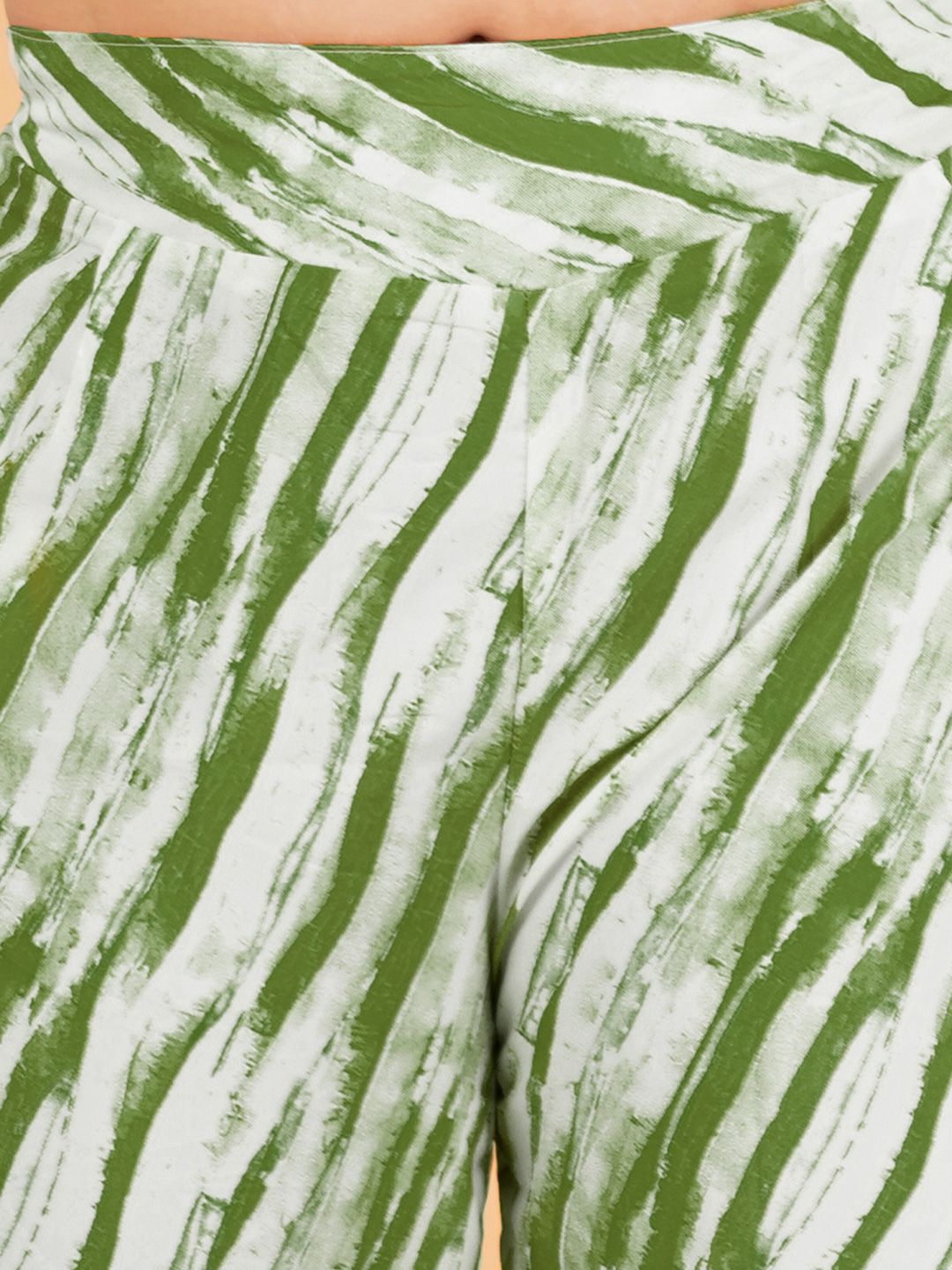 Green Leheriya Print Plus Size Co-Ord Set — view 3