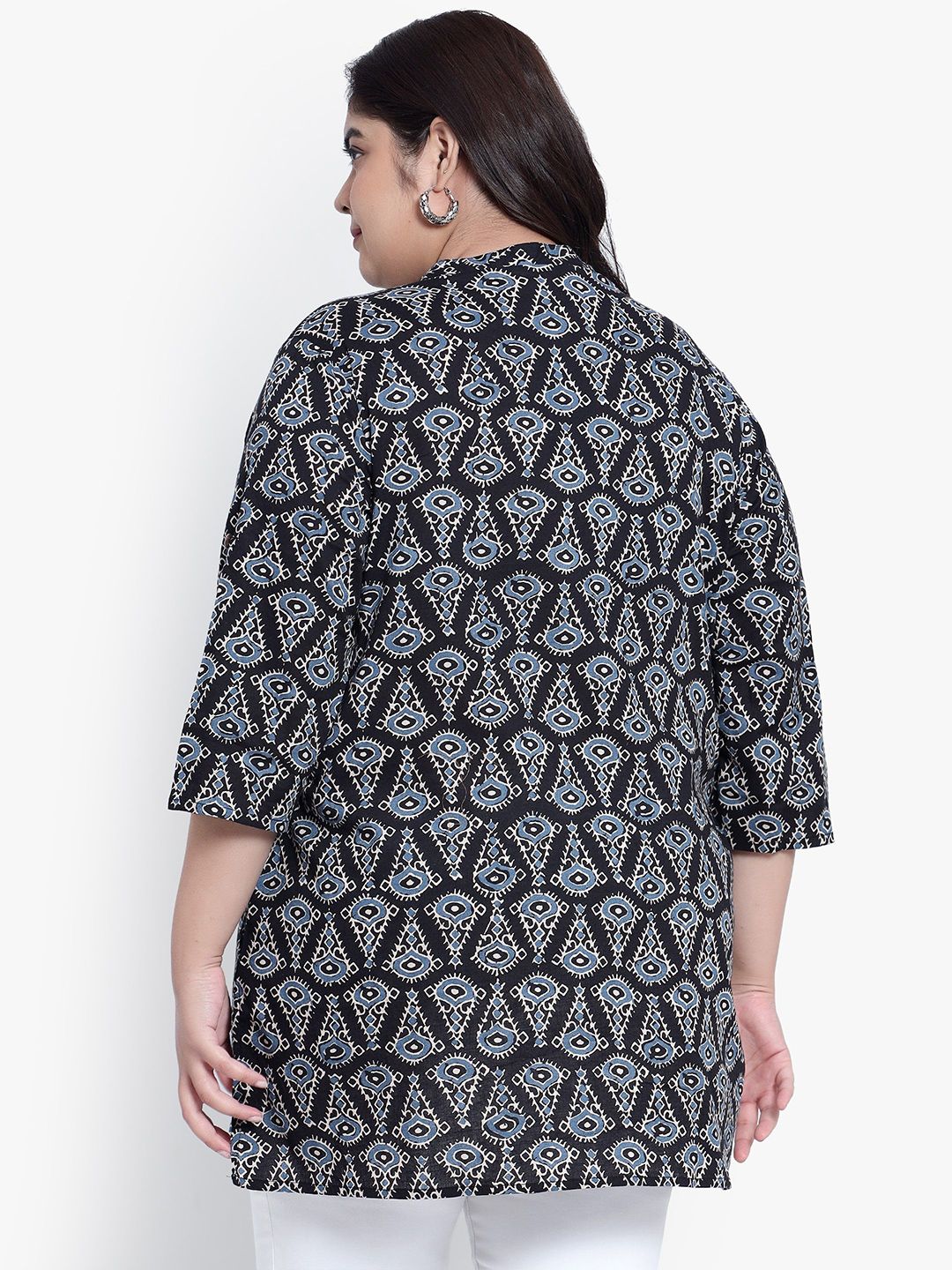 Black Geometric Print Pleat Plus Size Tunic — view 5